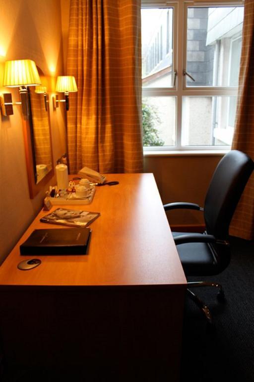 Rosspark Hotel Kells Балимина Стая снимка