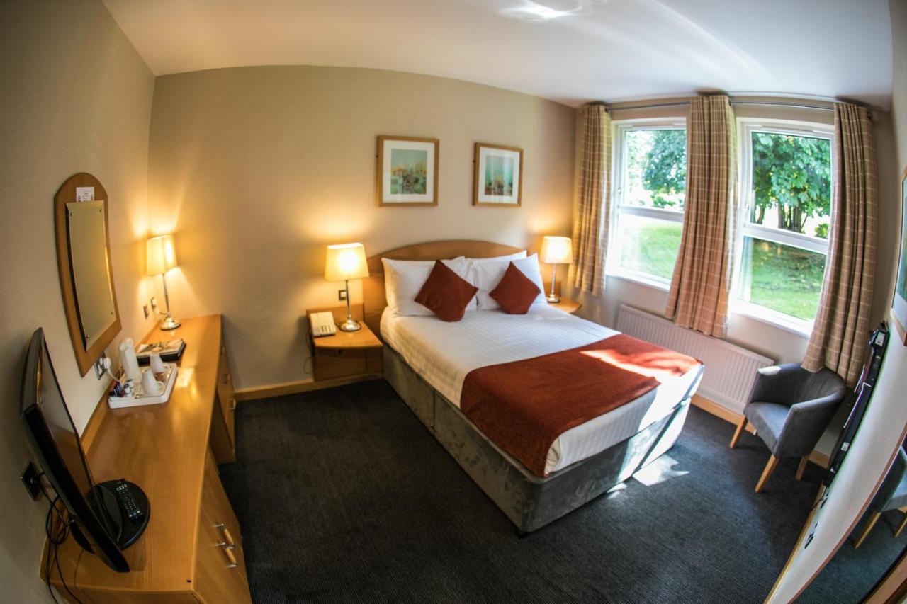 Rosspark Hotel Kells Балимина Екстериор снимка